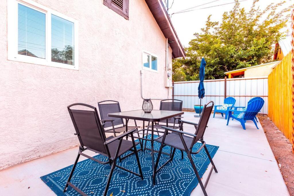 The Patito: Walk To The Zoo, Cafes And Restaurants Villa Албукерке Екстериор снимка